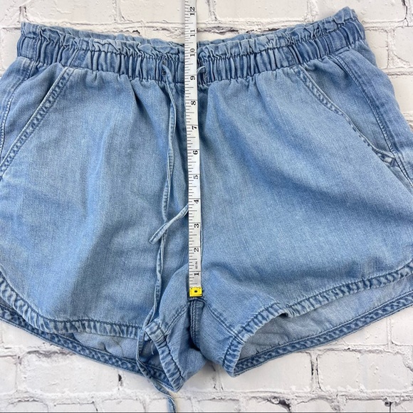American Eagle Woman’s Lightweight loose fit elastic waist jean shorts size S - Picture 6 of 10